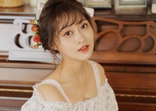 孙侨潞爆料饮酒事件视频,揭秘娱乐圈酒桌文化背后的真相 第3张 孙侨潞爆料饮酒事件视频,揭秘娱乐圈酒桌文化背后的真相 第3张